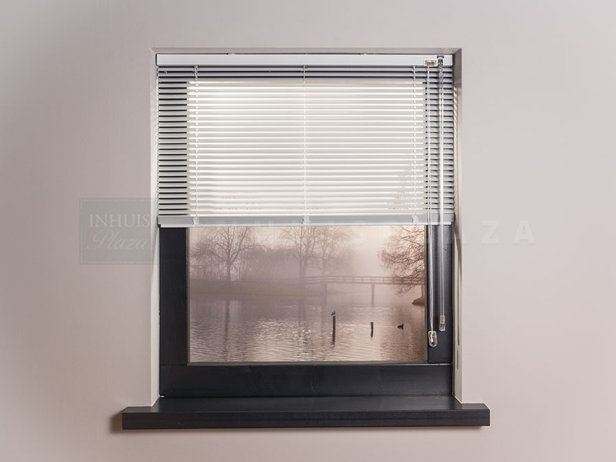 geperforeerde aluminium jaloezieen 16 mm aluminium jaloezie inhuis bestel eenvoudig en snel geperforeerde aluminium jaloezieen 16 mm aluminium jaloezie inhuis bestel eenvoudig en snel