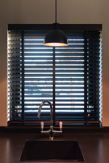 jaloezieen barendrecht houten jaloezie 50 mm op maat stel nu samen inhuis plaza jaloezieen barendrecht houten jaloezie 50 mm op maat stel nu samen inhuis plaza